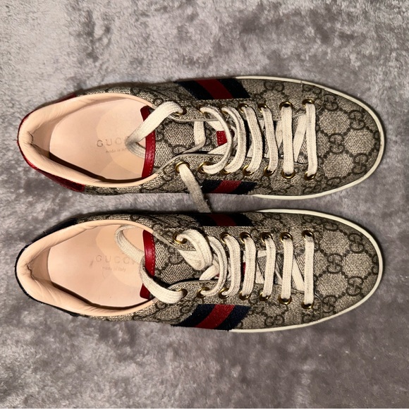 Gucci Shoes - Picture 2 of 5